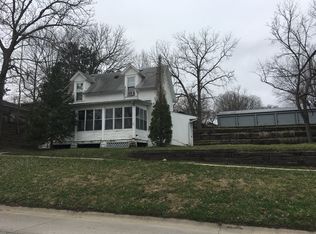 106 N Linn St, Glenwood, IA 51534