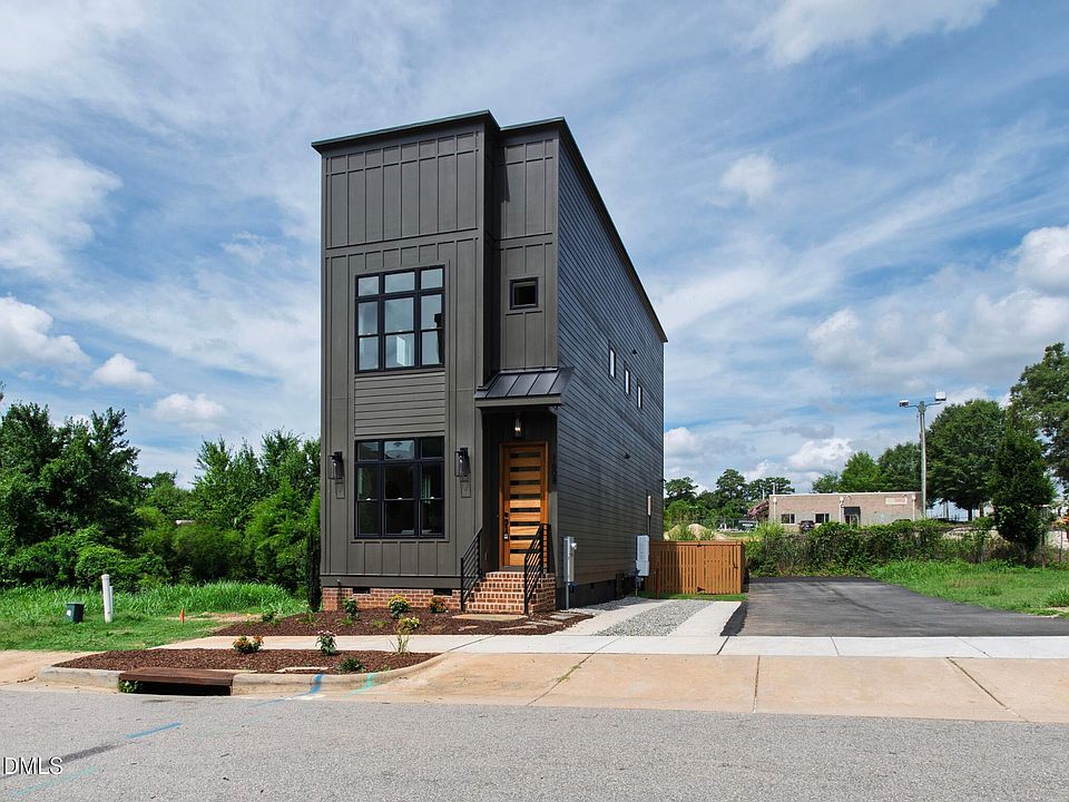 1st image of 1608 Ellen Dawson Way