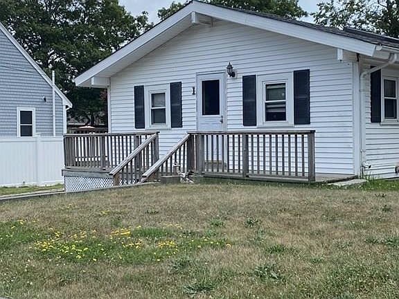 2nd image of 1 Plymouth Dr