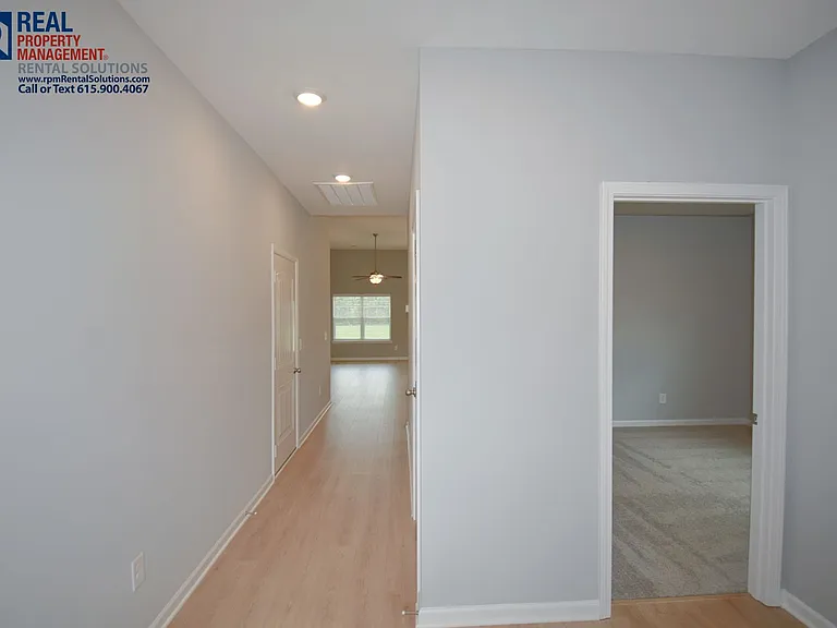 1142 Bluecreek Cir — Photo 4
