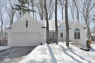2nd image of 2542 Golfbury Dr SW