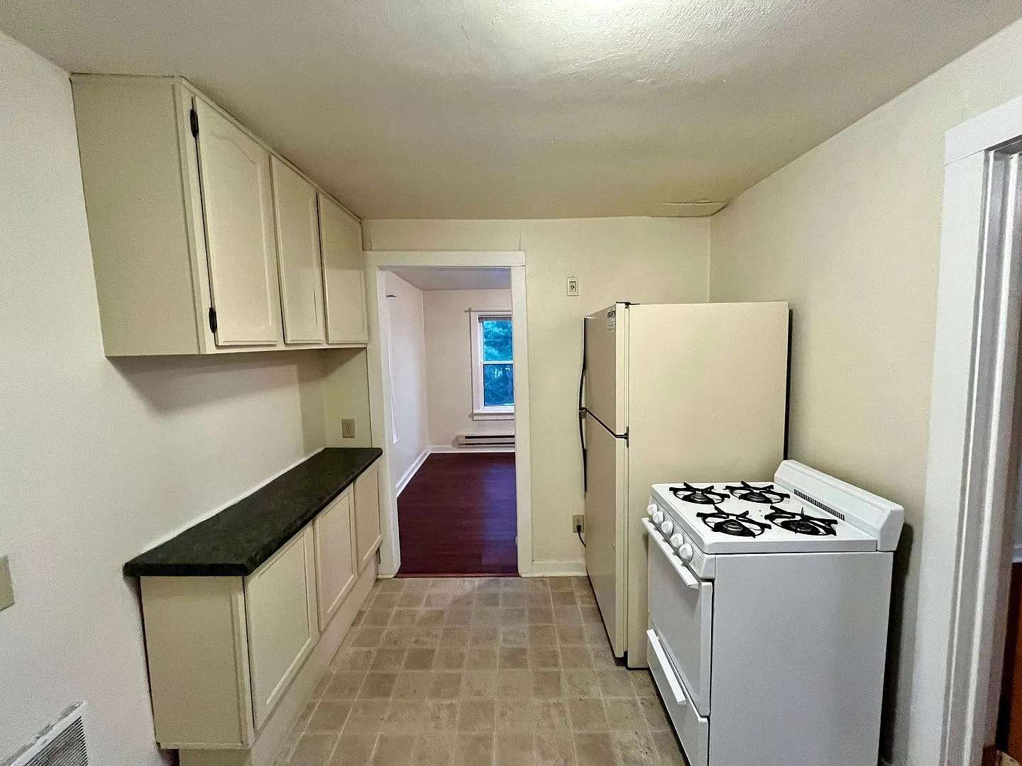 1415 N Stevens St — Photo 4