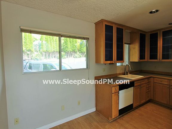 5th image of 843 SW Broadway Dr APT 63