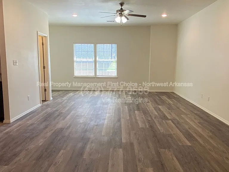 4211 Sante Fe Sq #1 — Photo 11