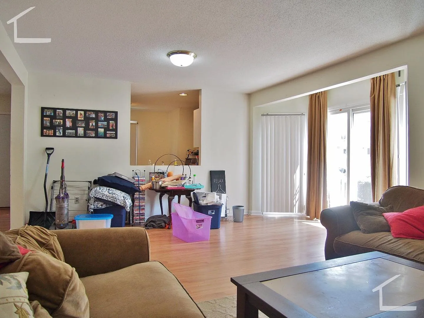 No Fee, Nearly 3k Sq. ft Pet-Friendly Townhouse near Boston Landing with 2 Parking Spots Included! — Photo 2