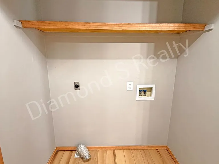 1505 W Rainey Duplex — Photo 15