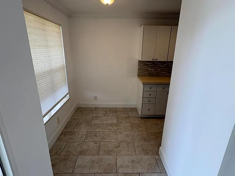 1020 Silk Oak Ter #104 — Photo 3