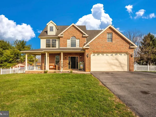 10613 August Ct, Williamsport, MD 21795