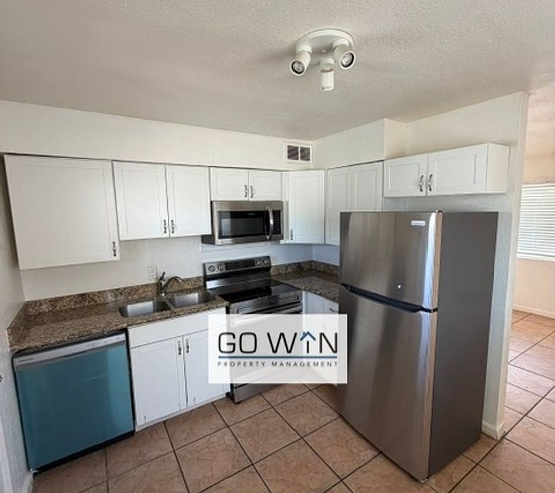 1st image of 1021 N 28th St #3