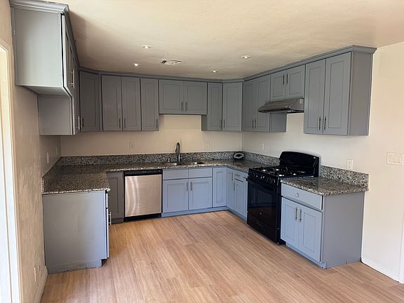 5th image of 1351 W Granada Ct