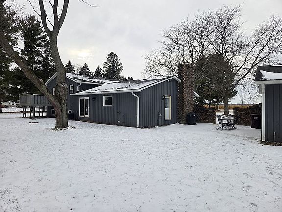 2nd image of 3414 Raycraft Rd