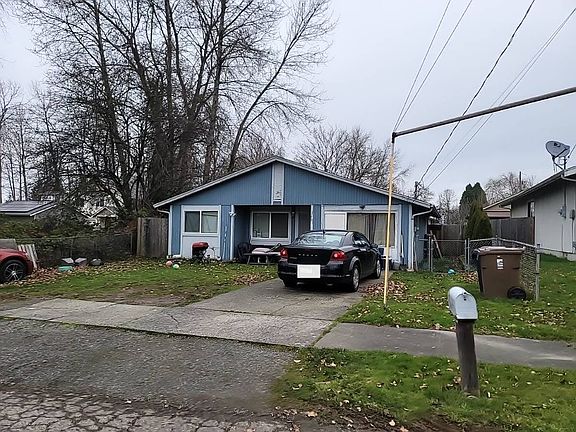 2nd image of 701 E 68th St