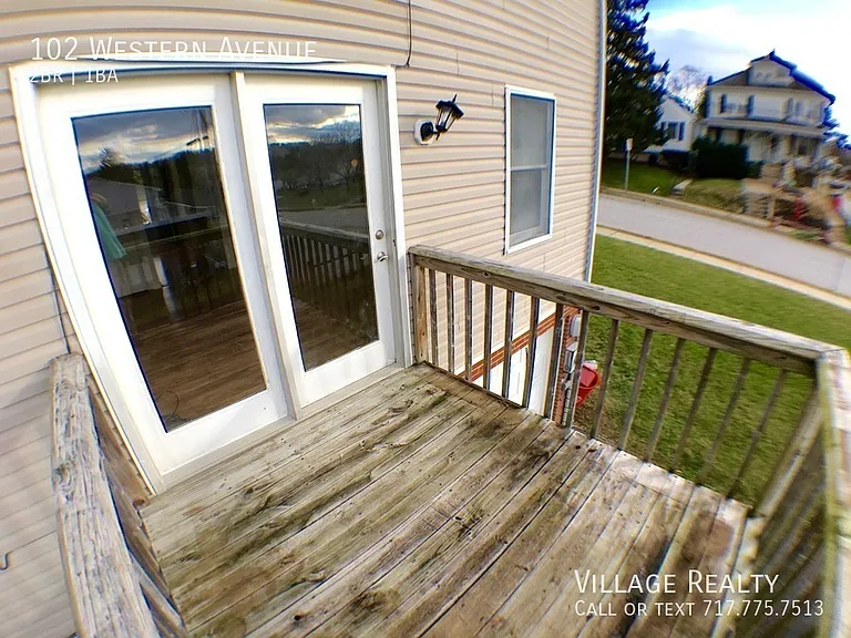 102 Western Ave — Photo 18