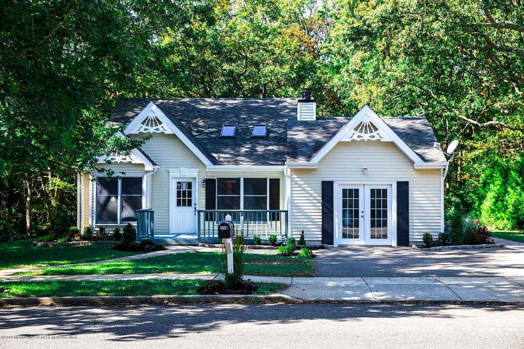 118 Ravenwood Blvd, Barnegat, NJ 08005 Zillow