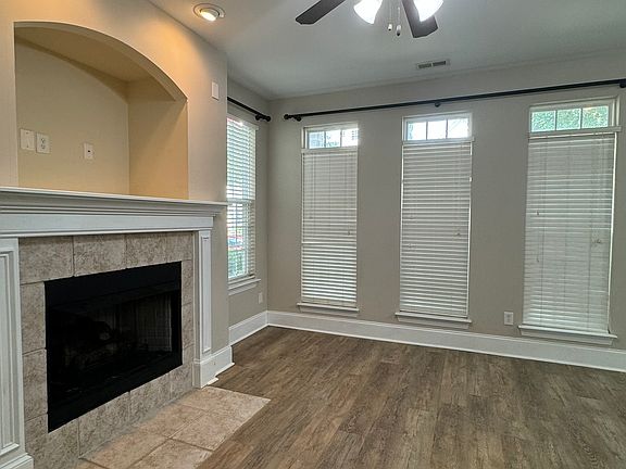 3rd image of 5117 Alysheba Dr