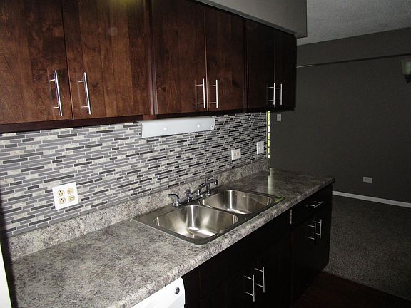 3rd image of 1009 Buccaneer Dr APT 6