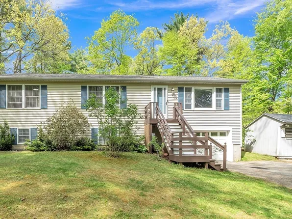 10 Vinton Rd, Sturbridge, MA 01566