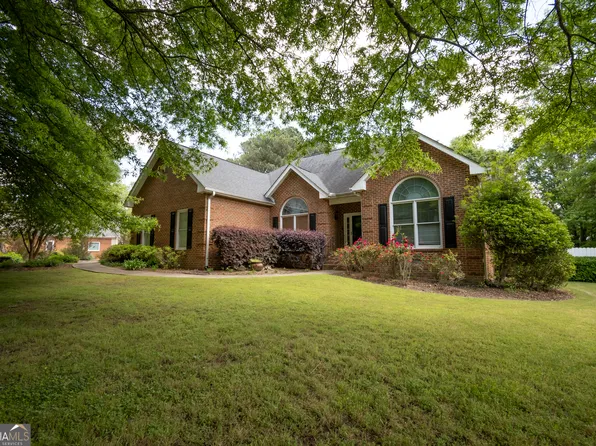 1060 Oconee Crossing Pkwy, Bogart, GA 30622