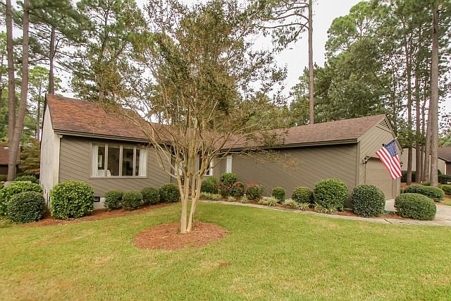 1st image of 3 Birkdale Ct W