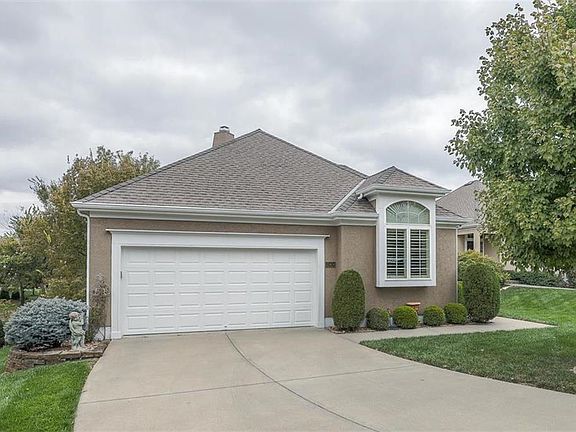 2nd image of 13404 Pennsylvania Ct