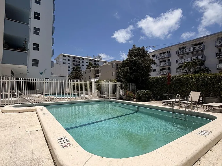 1670 Bay Rd #3D — Photo 16