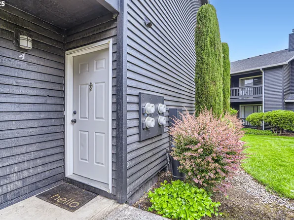 9530 SW 146th Ter, Beaverton, OR 97007