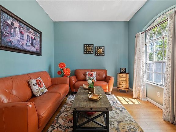 5th image of 5001 44TH AVENUE N
