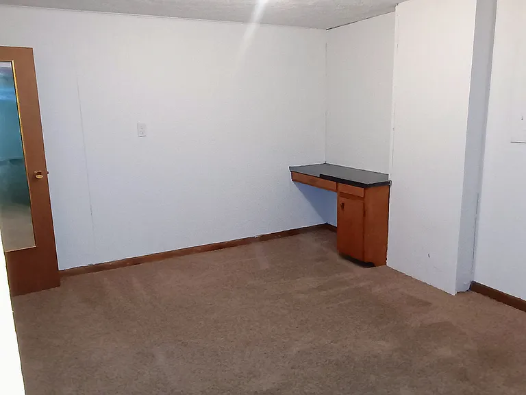 2139 N William Ave — Photo 16