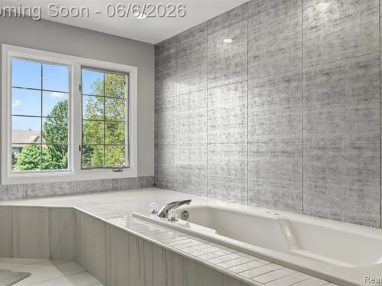 2962 Pheasant Ring Dr — Photo 39