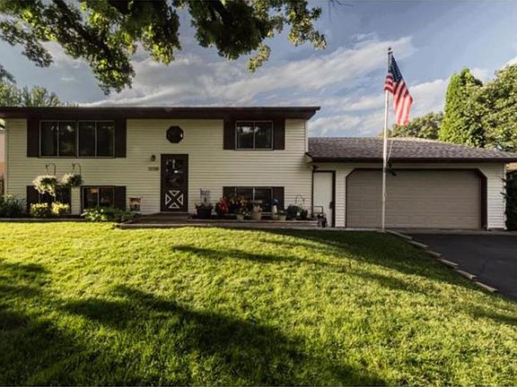 2nd image of 13308 Linwood Forest Cir
