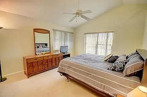 4th image of 6787 Bitterbush Pl