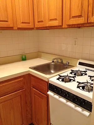 Rented by Paley Management | media 12