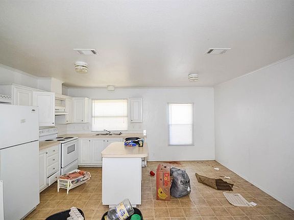 3rd image of 11735 Greenglen Dr