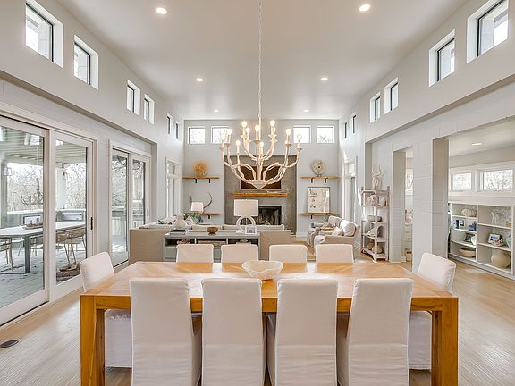 3rd image of 357 Wood Lake Rd