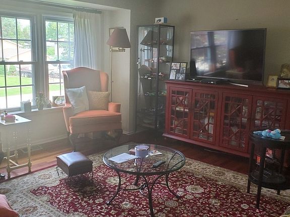 2nd image of 7281 Gladiola Ave
