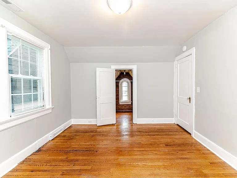 217 Hillcrest Dr — Photo 17