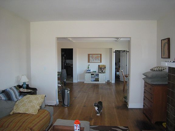 2nd image of 1354 N Kedzie Ave