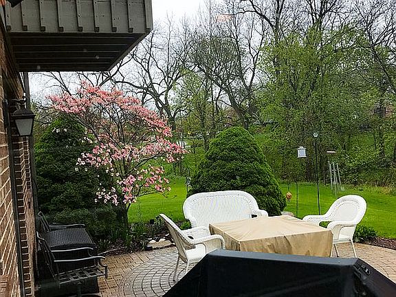 3rd image of 23W381 Green Trails Dr