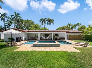 8821 SW 176th St, Palmetto Bay, FL 33157