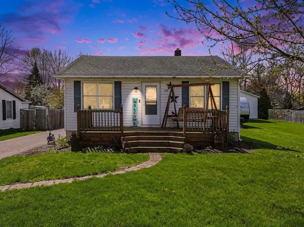 119 Chippewa St, Kawkawlin, MI 48631