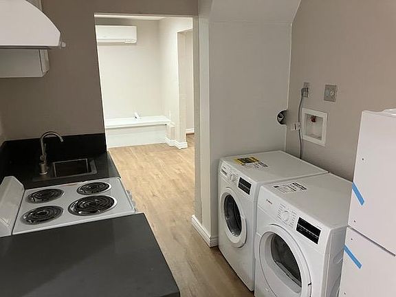 Kitchen/Laundry