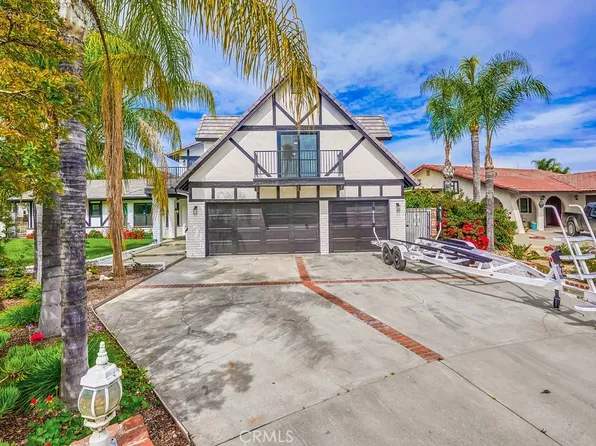 21975 Strawberry Ln, Canyon Lake, CA 92587