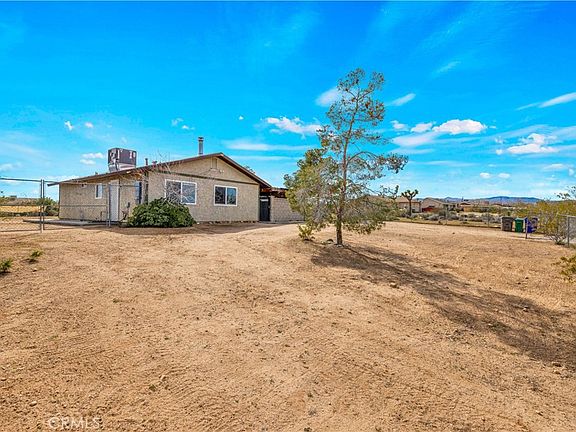 4th image of 58331 Caliente St