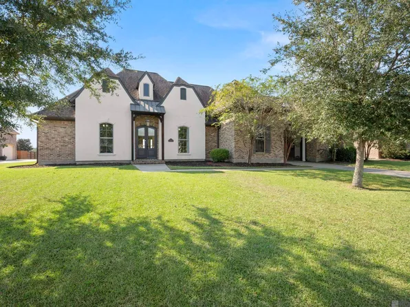 6447 Coushatta Dr, Gonzales, LA 70737