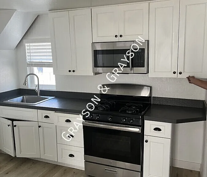 1530 E Pierce St #4 — Photo 13