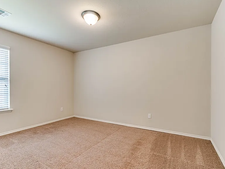 6829 NW 157th St — Photo 35