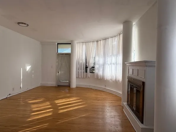 4050 Nostrand Avenue image 8 of 17