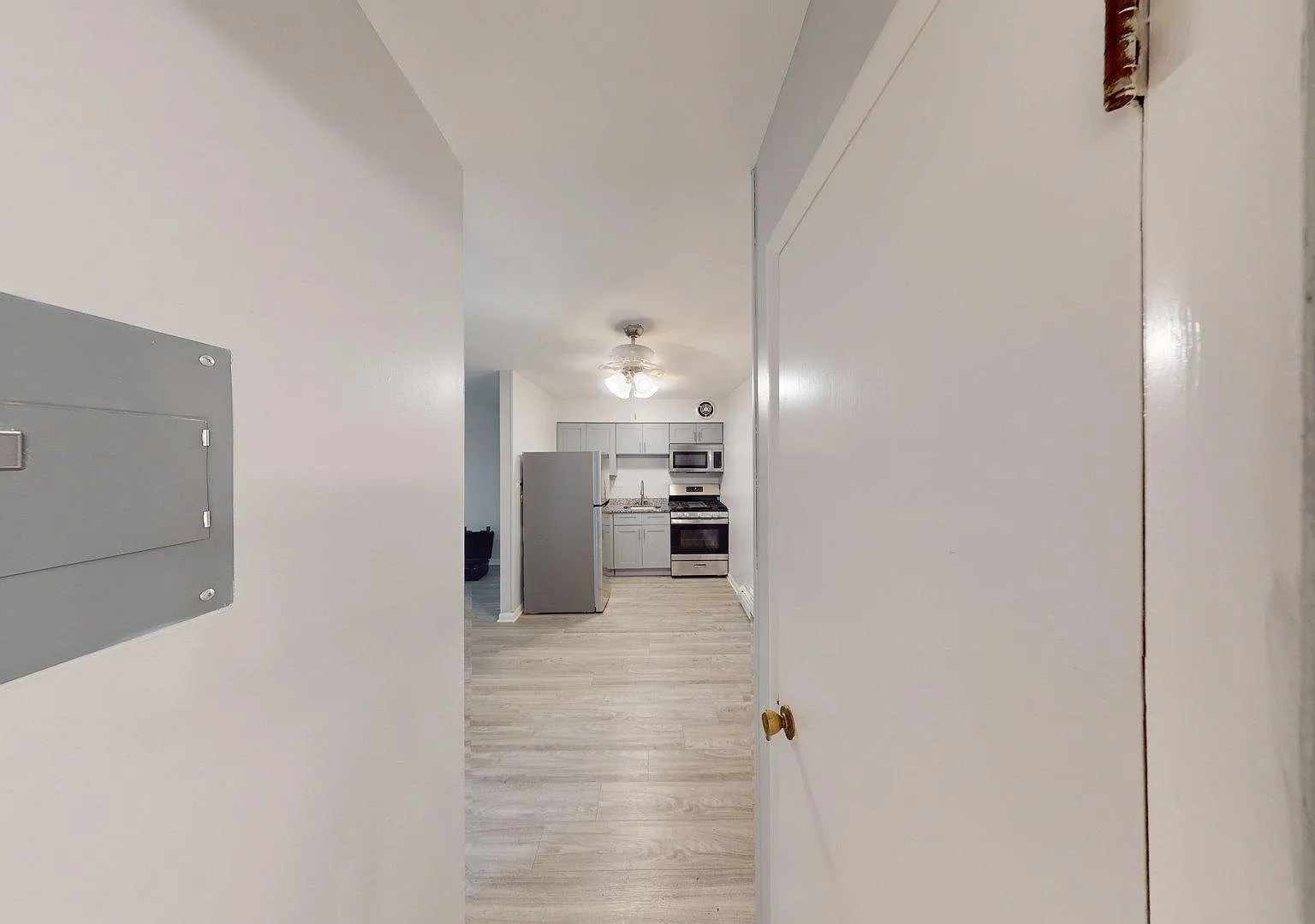 501 Chicago Road — Photo 2
