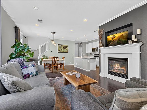 2nd image of 3444 Valentia Street