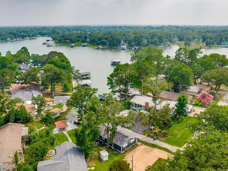 1813 Oak Shore Dr — Photo 7